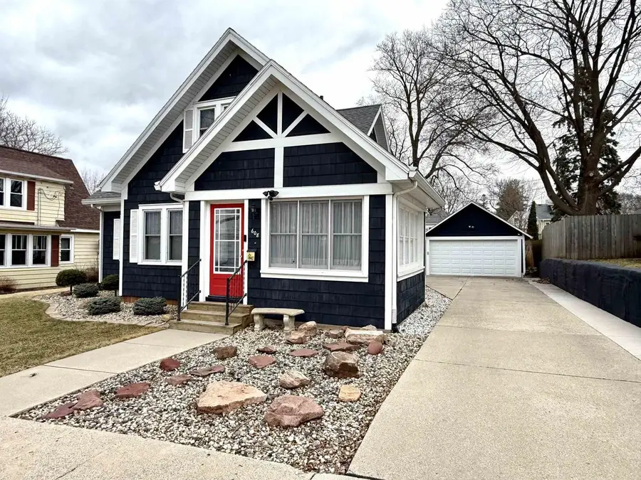 608 19th Ave Avenue, Monroe, WI 53566 - #3