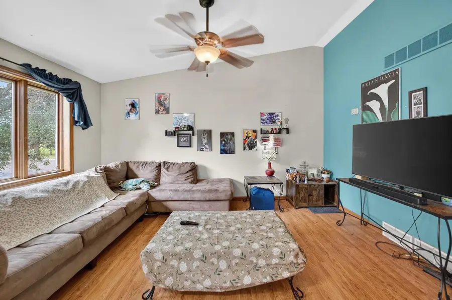 604 Robin Drive, Sun Prairie, WI 53590 - #3