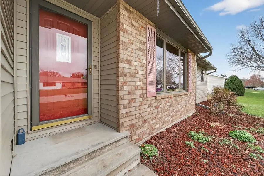 588 Washington Street, Monticello, WI 53570 - #2