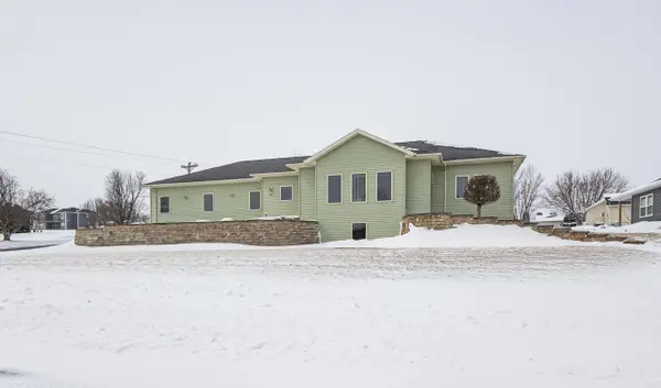 285 Creek Drive, Benton, WI 53803