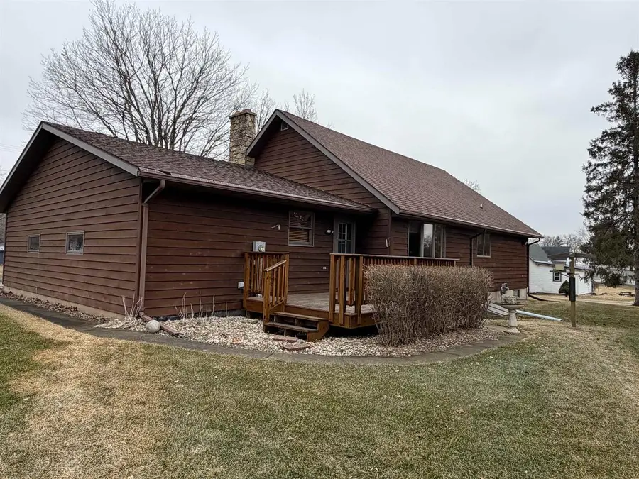 215 S Park Street, Livingston, WI 53554 - #3