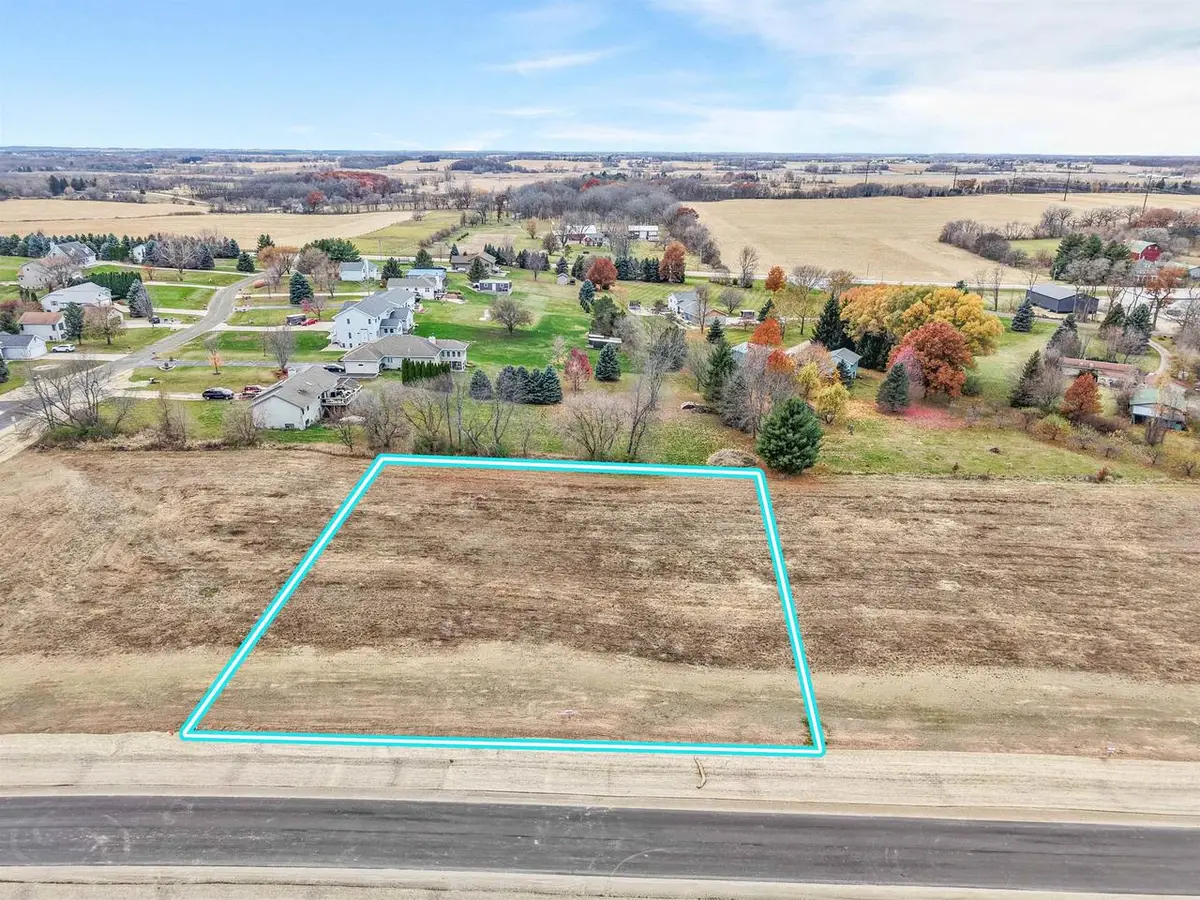 Lot 13 Hawks View, Edgerton, WI 53534 - #1
