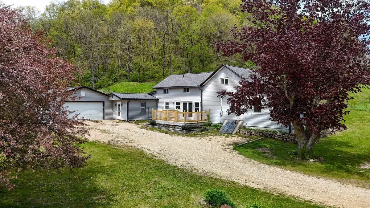 27916 Highway 80, Richland Center, WI 53581 - #1