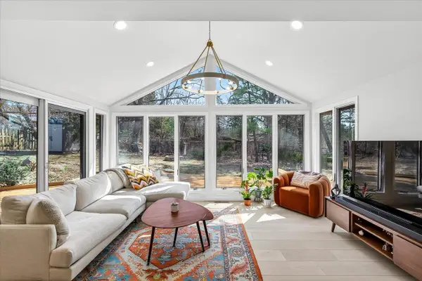 5117 Lake Mendota Drive, Madison, WI 53705