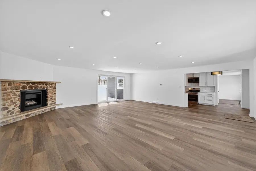 413 E Lincoln Drive, Deforest, WI 53532 - #3