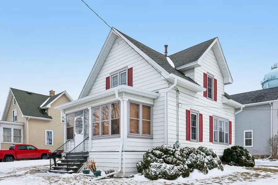 517 W Cady Street, Watertown, WI 53094 - #3