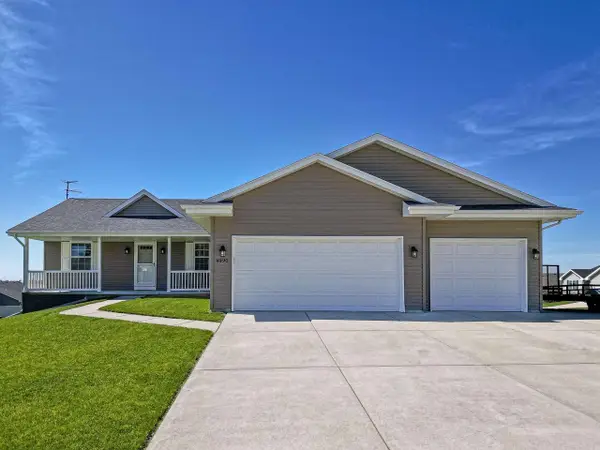 4990 Glacier View Drive, Milton, WI 53563