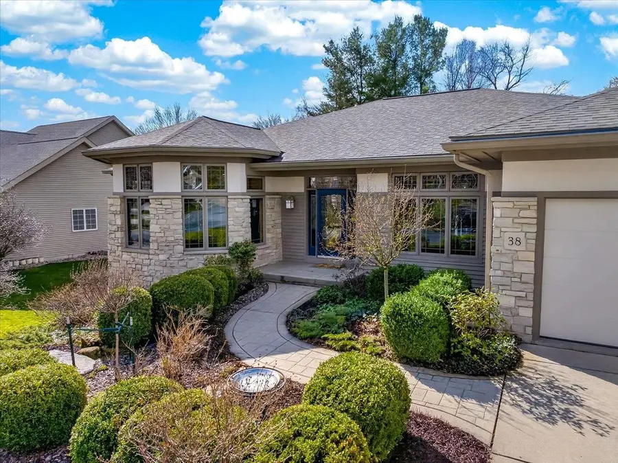 38 Hawk Feather Circle, Madison, WI 53717 - #2