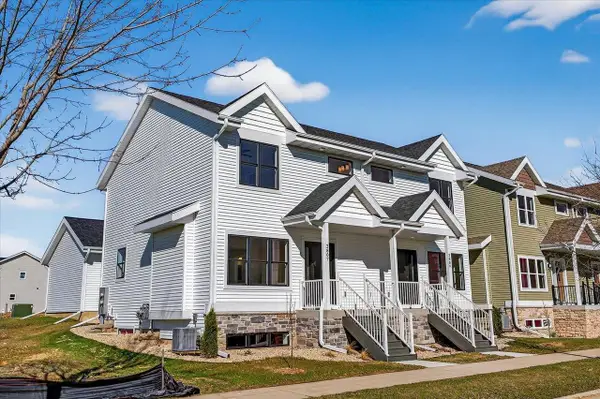 2807 Crinkle Root Drive, Fitchburg, WI 53711