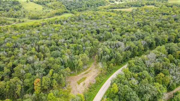 2222 County Road Y, Dodgeville, WI 53533