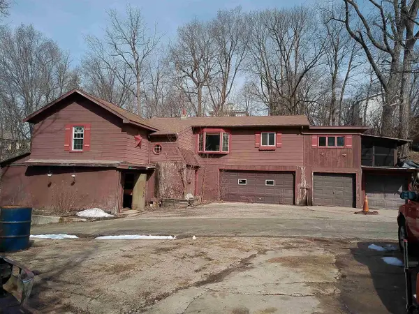 142 Beach Avenue, Edgerton, WI 53534