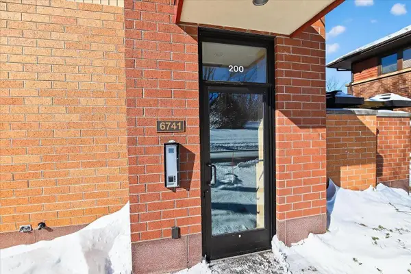 6741 Frank Lloyd Wright Avenue #200, Middleton, WI 53562