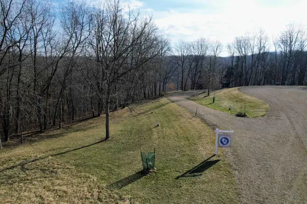 4932 & 4944 Orion Court, Cassville, WI 53806