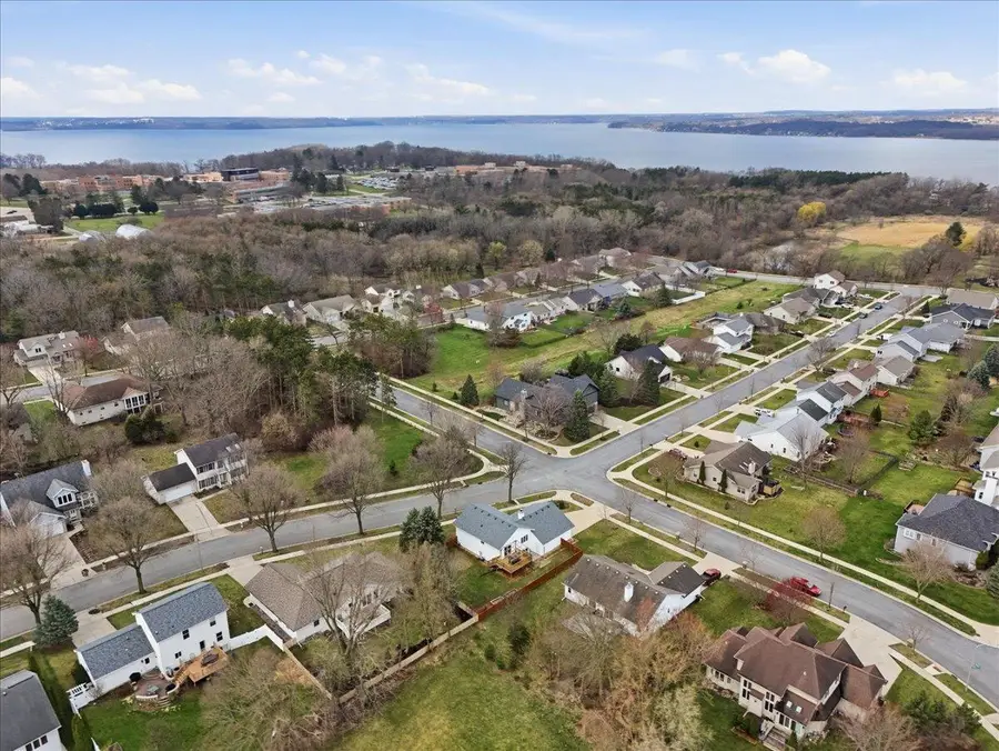 142 Meadow Ridge Lane, Madison, WI 53704 - #2