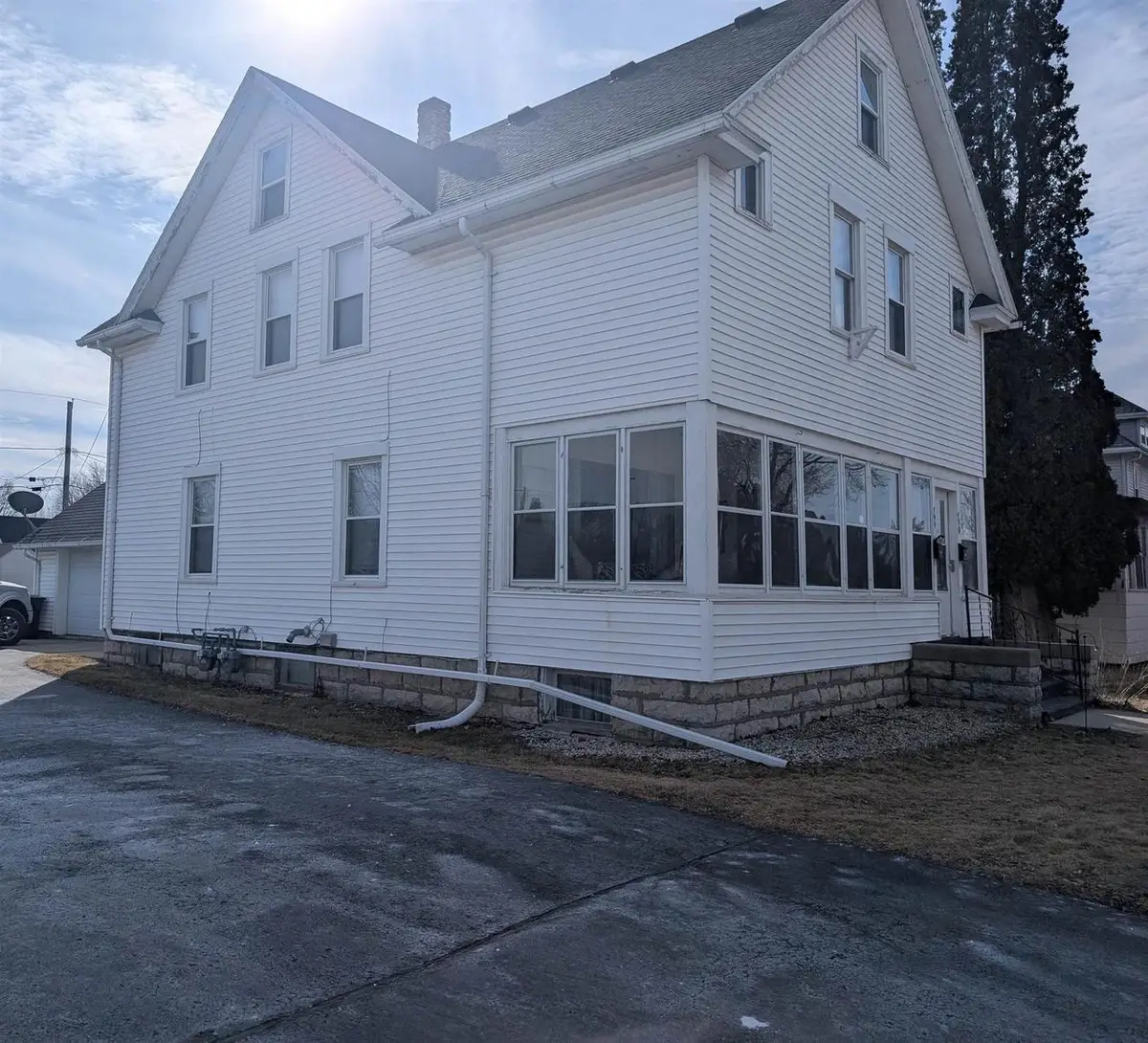 499 W MAIN Street, Waupun, WI 53963 - #1