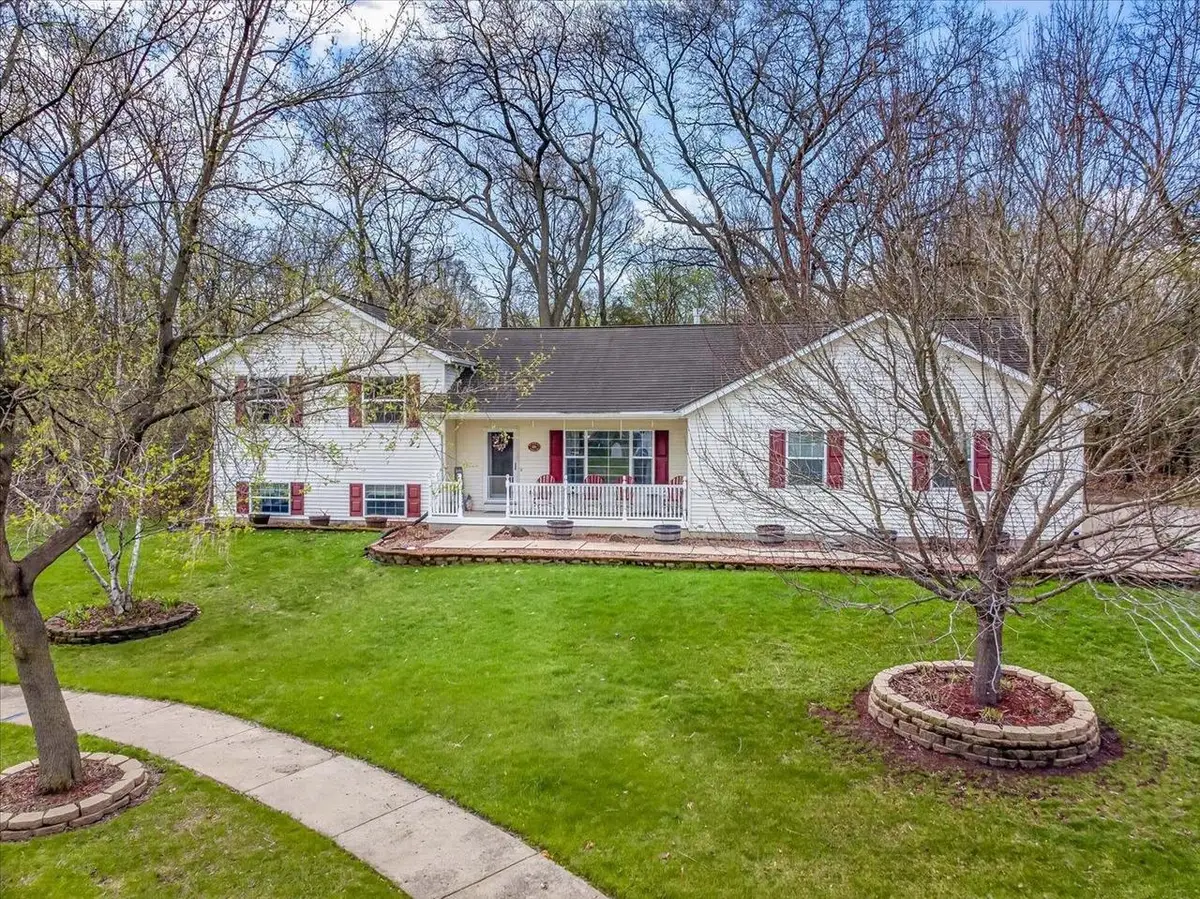 268 Meadow Lane, Poynette, WI 53955 - #1