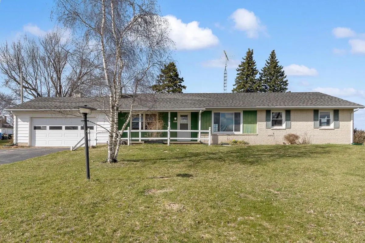 W6390 E Oak Street, Dalton, WI 53926 - #1