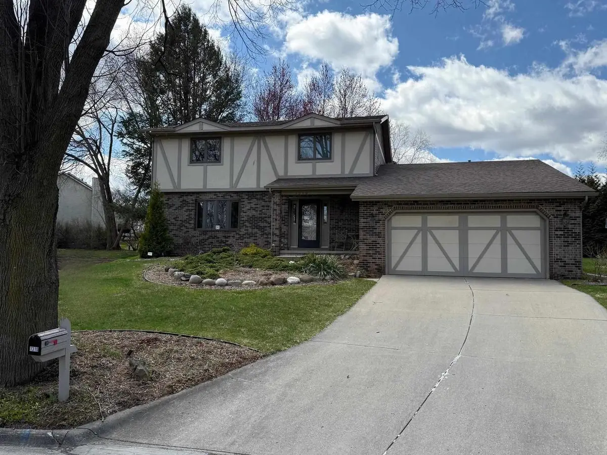 1310 Muirfield Court, Middleton, WI 53562 - #1