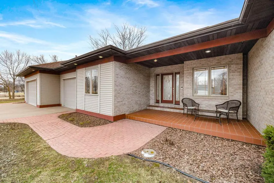 711 Lucas Lane, Jefferson, WI 53549 - #3