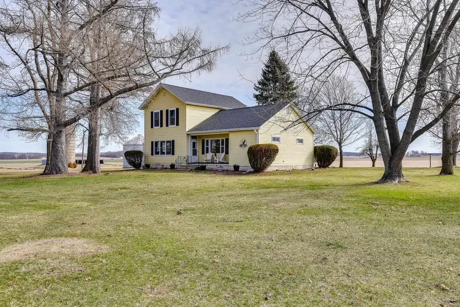 1825 S Highway 104, Brodhead, WI 53520 - #2