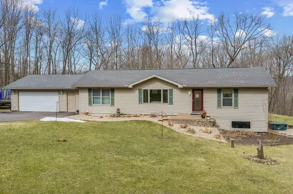 S1717 Blue Ridge Drive, La Valle, WI 53941