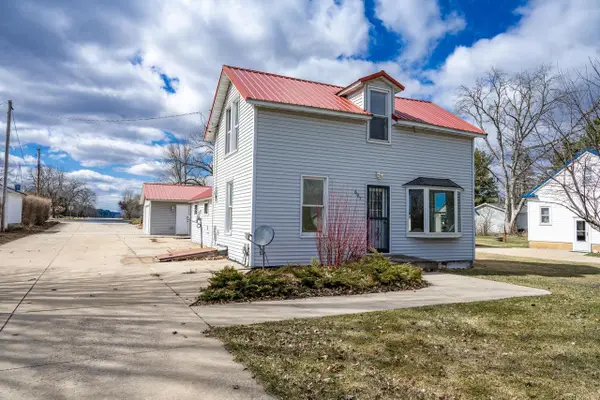 607 N Main Street, Necedah, WI 54646