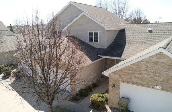 677 Village Lane #677, Sun Prairie, WI 53590