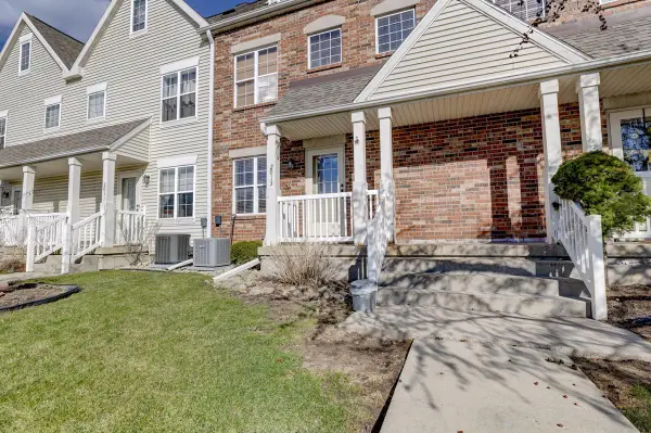 2013 McKenna Boulevard, Madison, WI 53711