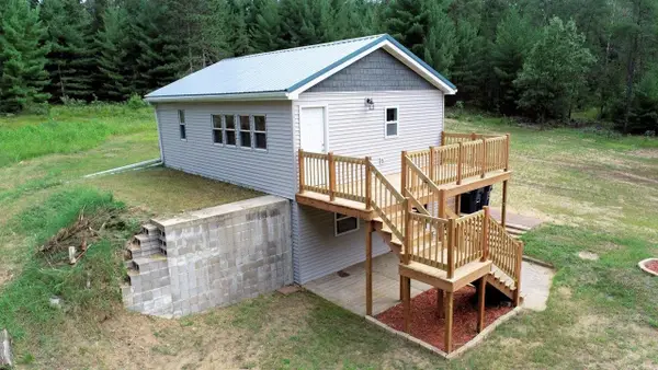 1004 Gem Court, Wisconsin Dells, WI 53965