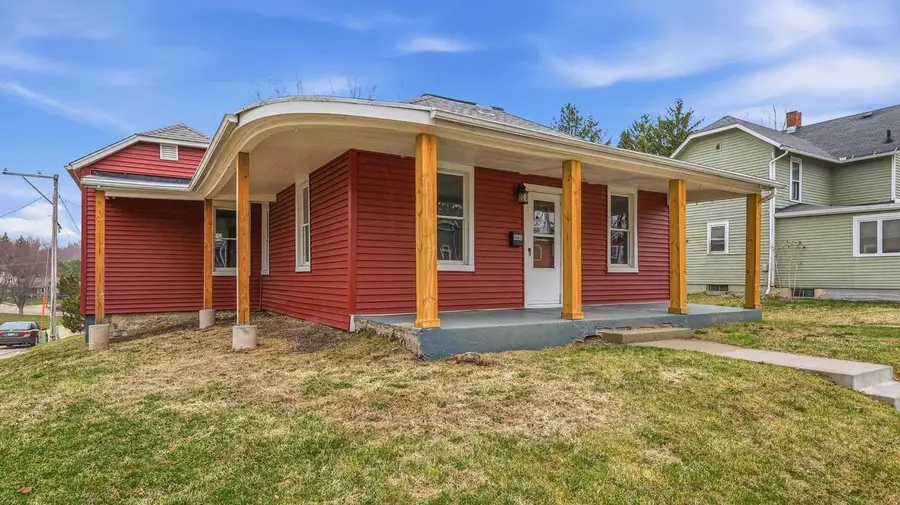 480 W Cedar Street, Platteville, WI 53808 - #3