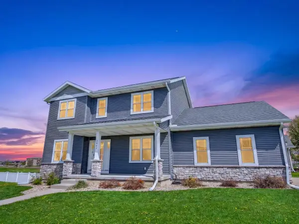 2402 Blue Heron Boulevard, Sun Prairie, WI 53590
