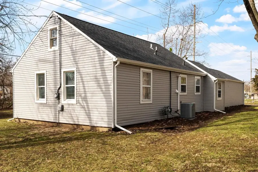 901 Brewster Avenue, Beloit, WI 53511 - #3