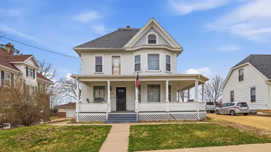 330 S Hickory Street, Platteville, WI 53818 - #2