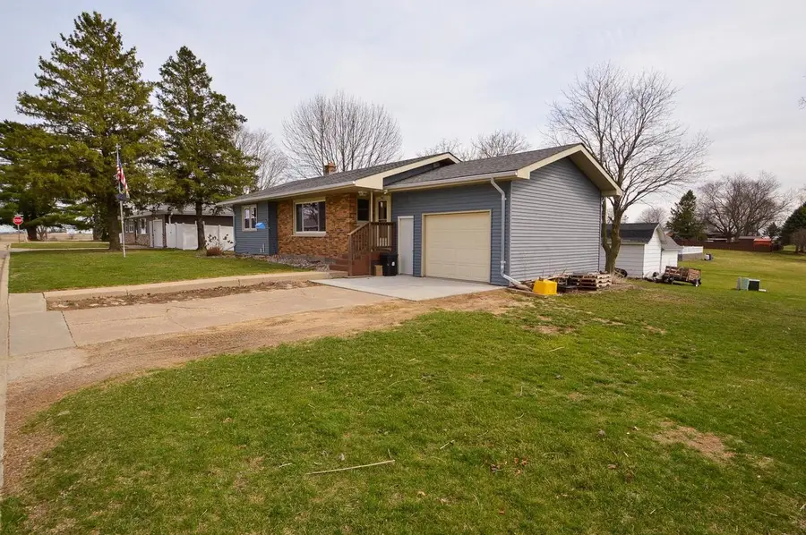 517 High Street, Highland, WI 53543 - #2