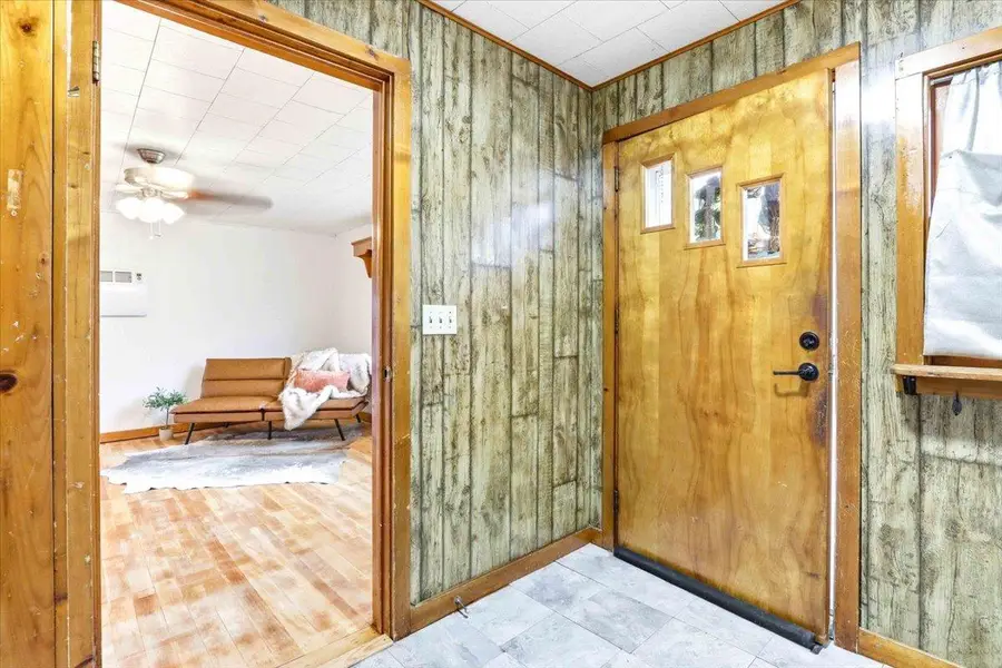 302 Wisconsin Street, Wonewoc, WI 53968 - #2