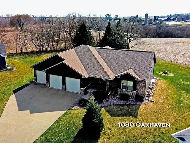 1080 Oakhaven Court, Platteville, WI 53818 - #1