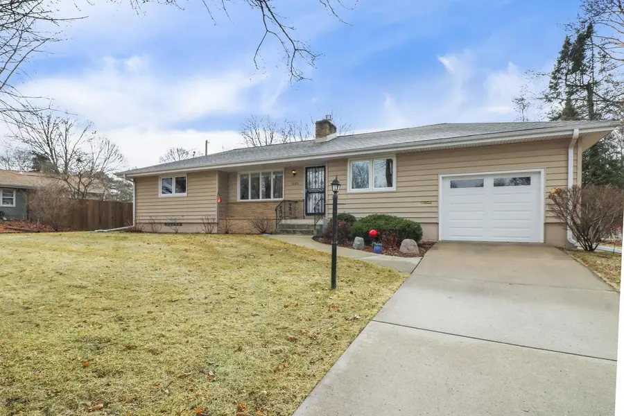 1525 WYLDEWOOD Drive, Madison, WI 53704 - #2