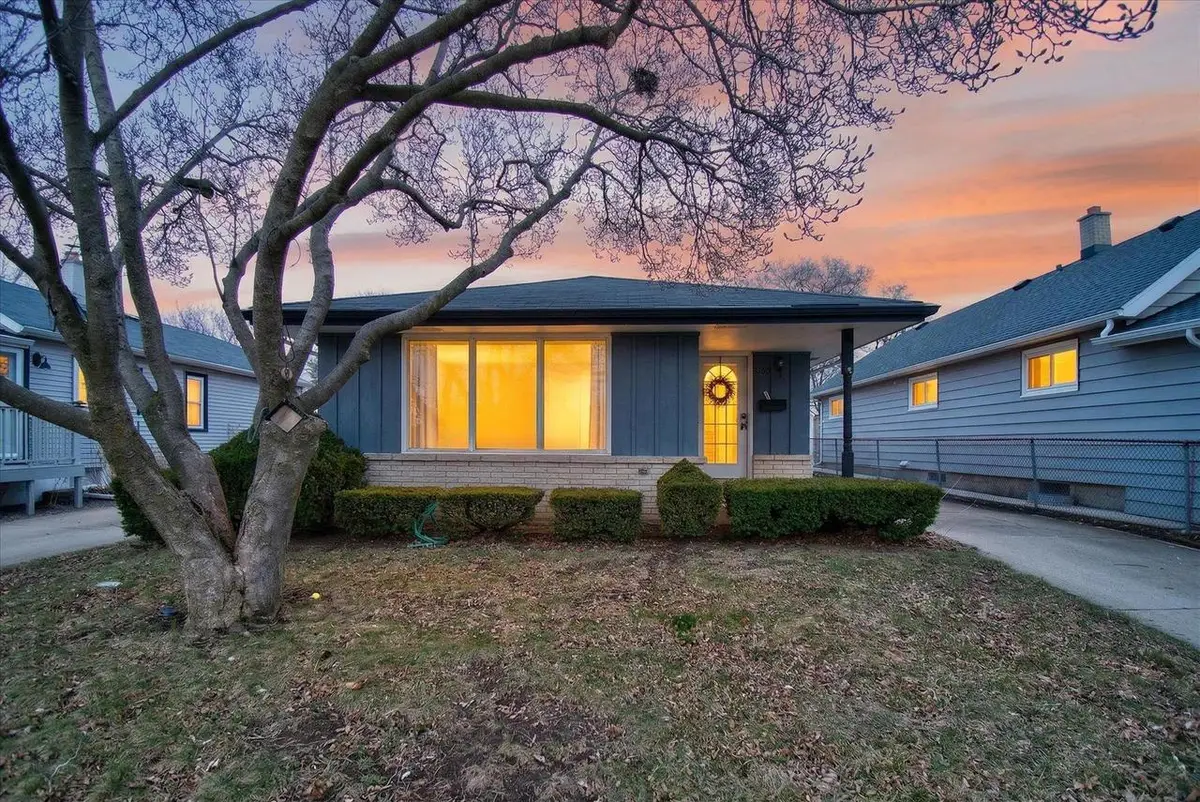 3160 S 95th Street, Milwaukee, WI 53227 - #1