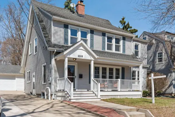 2218 Hillington Green, Madison, WI 53726