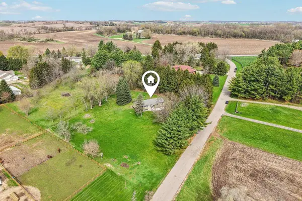 5963 Cherokee Valley Pass, Waunakee, WI 53597