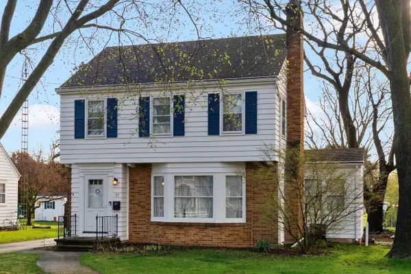 37 Forest Park Boulevard, Janesville, WI 53545