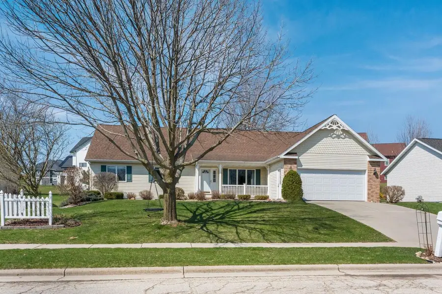 565 Oakwood Drive, Oregon, WI 53575 - #2