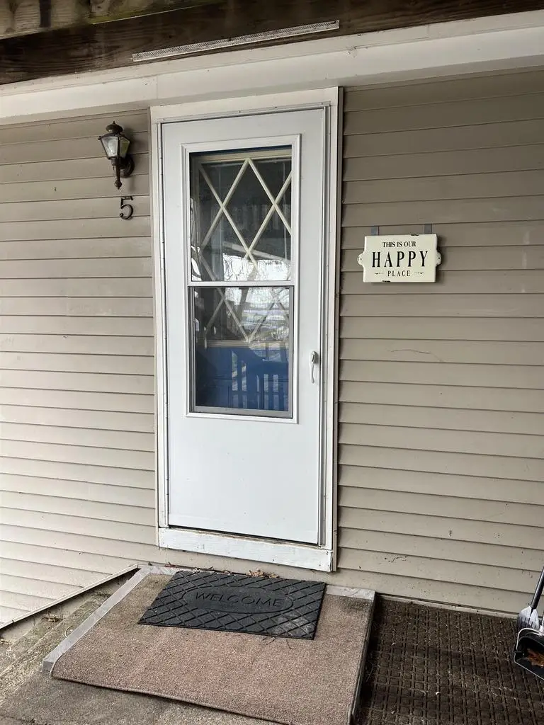 133 S 1st Street #5, Harpers Ferry, IA 52146 - #3