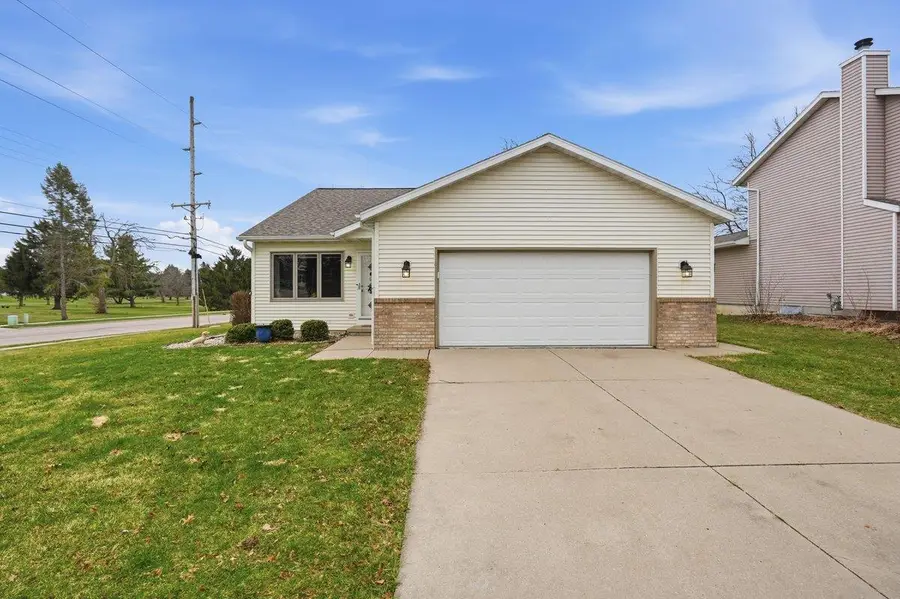 1707 Sapphire Way, Sun Prairie, WI 53590 - #2