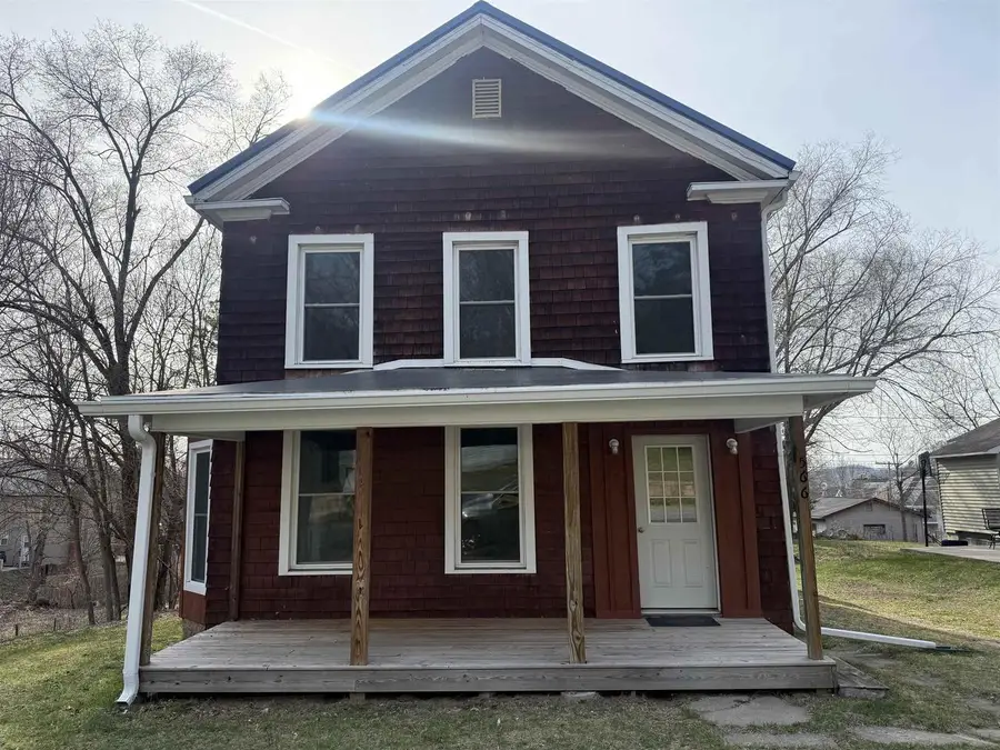 566 N Chestnut Street, Richland Center, WI 53581 - #2