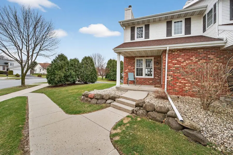 3202 Dorchester Way, Madison, WI 53719 - #2