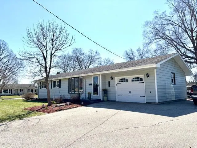 907 Lamar Drive, Milton, WI 53563 - #2