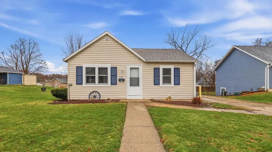 325 Elmer Street, Platteville, WI 53818 - #2