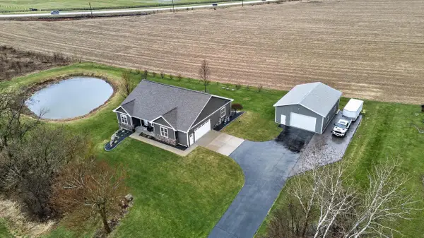 1823 S Brooklyn Drive, Stoughton, WI 53589