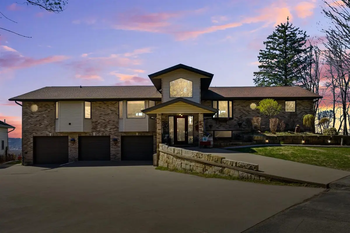 961 Whispering Lane, Hazel Green, WI 53811 - #1